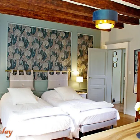 D'hotes Elegantes A Avec Piscine Chauffee Et Wifi - Fr-1-622-115 * La Menitré