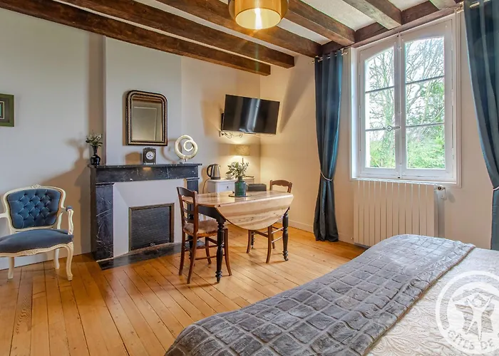 D'hotes Elegantes A Avec Piscine Chauffee Et Wifi - Fr-1-622-115 Panzió