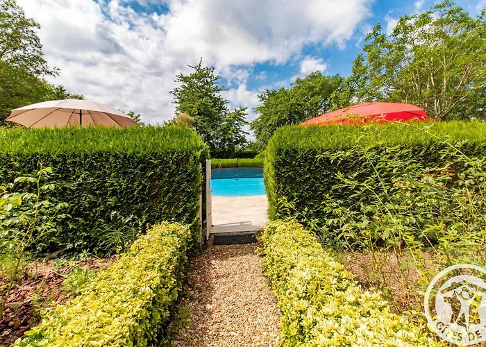 D'hotes Elegantes A Avec Piscine Chauffee Et Wifi - Fr-1-622-115 Panzió *